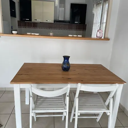 Rochel مارماند